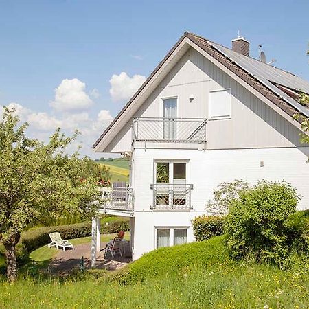 Апартаменты Haus Ulla Бад-Кёниг Экстерьер фото
